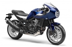 Un prix pour la Honda Hawk 11