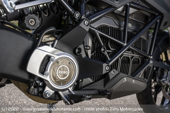 Le moteur délivre jusqu'à 225 Nm Le moteur délivre jusqu'à 225 Nm