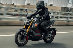 Moto électrique Yadea Keeness VFD