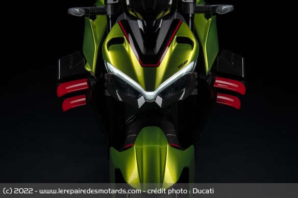 Roadster Ducati Streetfighter V4 Lamborghini Roadster Ducati Streetfighter V4 Lamborghini