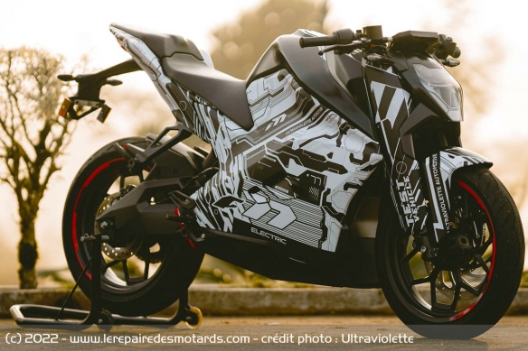 Le roadster électrique est ouvert aux précommandes, mais pour l'instant seulement en Inde Le roadster électrique est ouvert aux précommandes, mais pour l'instant seulement en Inde
