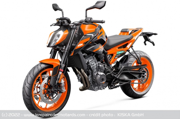 La KTM 890 Duke GP sera disponible en mars La KTM 890 Duke GP sera disponible en mars