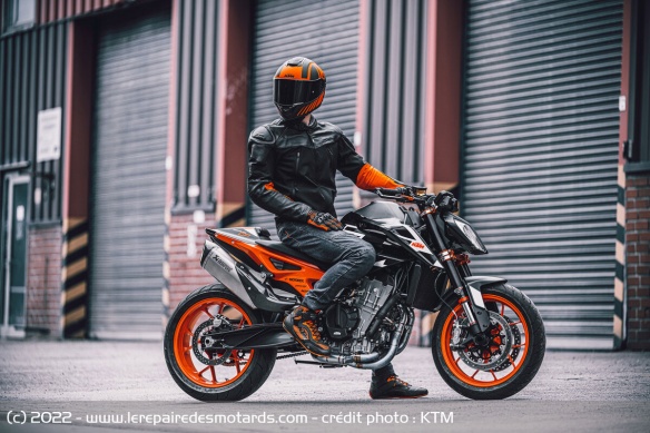 KTM Duke 890 GP 2023 KTM Duke 890 GP 2023