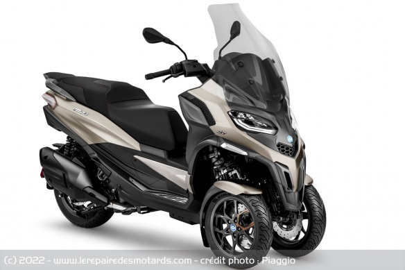 Scooter Piaggio MP3 530 HPE Exclusive Gris Cloud Mat
