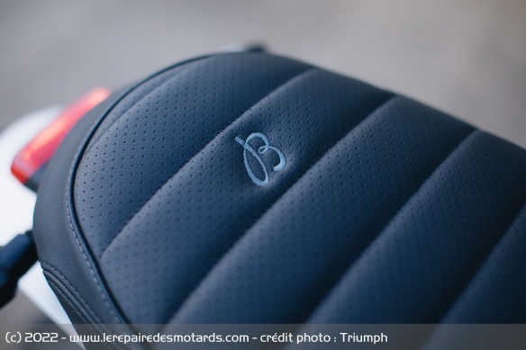 La selle de la Triumph Speed Twin Breitling Limited Edition