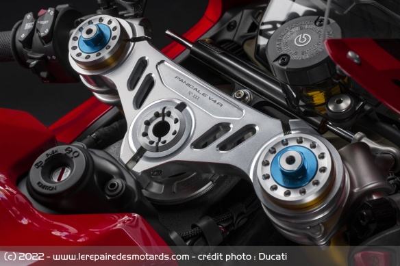 La production de la V4 R n'est plus limitée, mais chaque moto reste numérotée