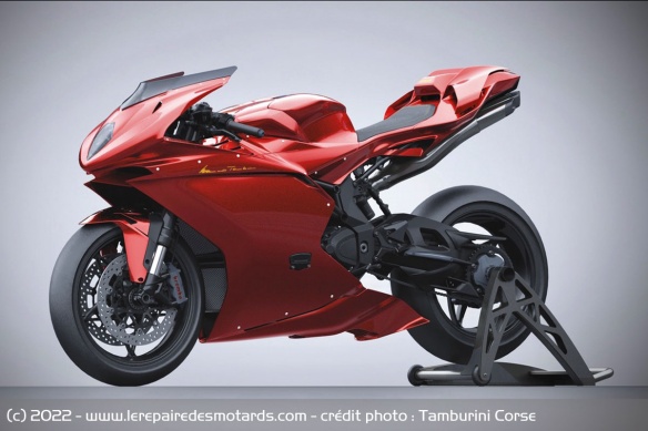 Comptez 16.000 €, hors taxes, uniquement pour le kit d'habillage en carbone Comptez 16.000 €, hors taxes, uniquement pour le kit d'habillage en carbone