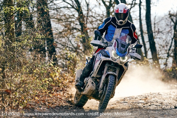 Le Karoo 4 se présente comme 50% route / 50% off-road Le Karoo 4 se présente comme 50% route / 50% off-road