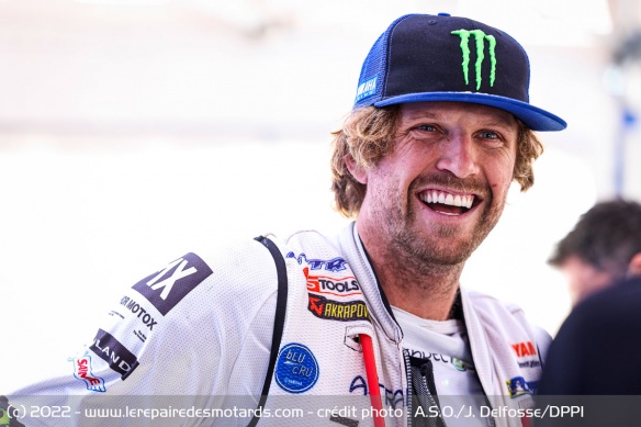 Van Beveren entame la 2e semaine de course en prenant la tête du classement moto Van Beveren entame la 2e semaine de course en prenant la tête du classement moto