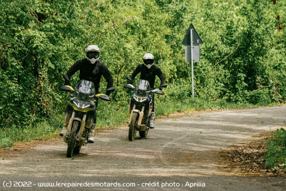 Les Tuareg Freeride permettent d'enchainer routes, chemins et pistes Les Tuareg Freeride permettent d'enchainer routes, chemins et pistes