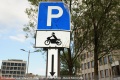 2000 PV stationnement payant motos