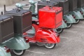 Paris veut parquer livreurs à scooter