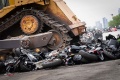 92 motos détruites à coup bulldozer