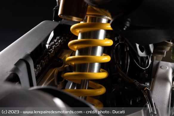 L'amortisseur arrière de la Ducati Hypermotard 698 Mono