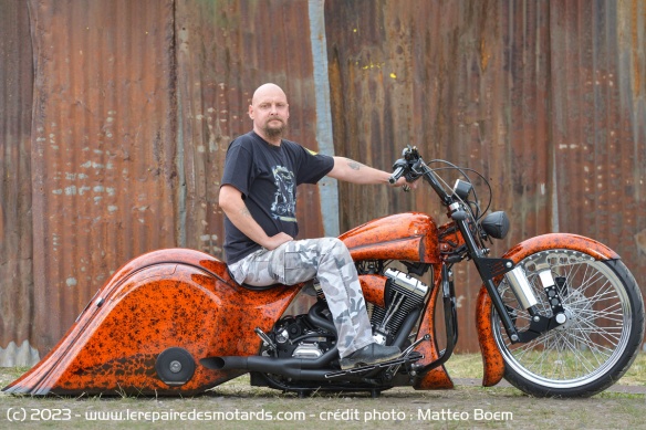 H-D Touring Absurd par Custom Creations Garage