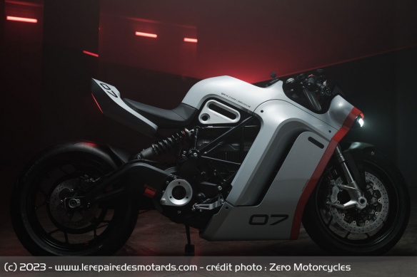 Le concept SR-X pourrait lui aussi se décliner en série à l'avenir
