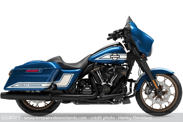 Harley-Davidson Street Glide ST Fast Johnnie Harley-Davidson Street Glide ST Fast Johnnie