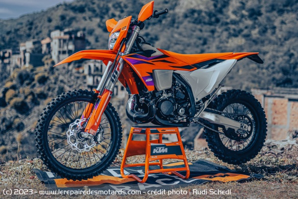 Enduro KTM 300 EXC 2024 Enduro KTM 300 EXC 2024