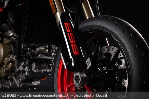 La fourche Marzocchi de la Ducati Hypermotard 698 Mono