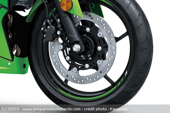 Sportive Kawasaki Ninja 500 SE