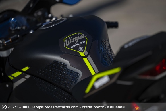 Sportive Kawasaki ZX-10RR Winter Test Sportive Kawasaki ZX-10RR Winter Test