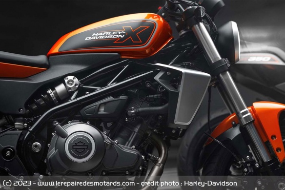 Le twin de la X350 délivre 36,7 ch et 31 Nm Le twin de la X350 délivre 36,7 ch et 31 Nm