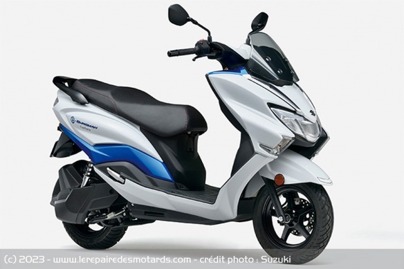 Le prototype électrique du scooter Suzuki e-Burgman Le prototype électrique du scooter Suzuki e-Burgman