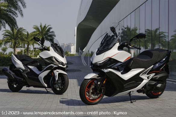 En France, le Xciting VS 400 est disponible en noir et version SE En France, le Xciting VS 400 est disponible en noir et version SE