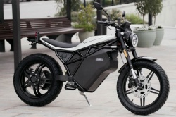 Scrambler électrique Leonart Rigger