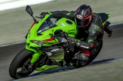 La version européenne de la Kawasaki Ninja ZX-4R se précise