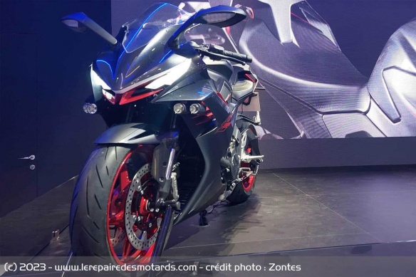 Zontes entend commercialiser la 703 RR l'an prochain Zontes entend commercialiser la 703 RR l'an prochain