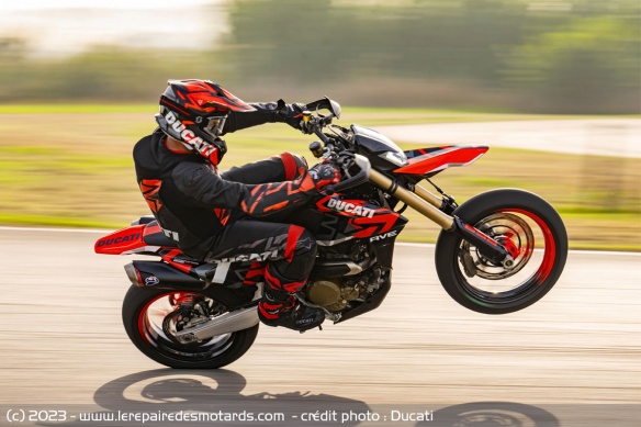 Supermotard Ducati Hypermotard 698 Mono RVE