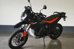 La futur KTM 790 Adventure R homologuée en Chine