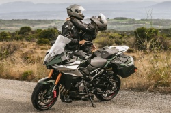 Suzuki offre la bagagerie sur la GSX-S 1000 GX