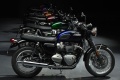 Nouveaut 2025 Motos rtros Triumph Stealth Edition