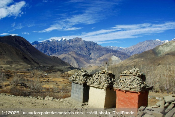 Voyage à moto sur les routes de l'Annapurna Voyage à moto sur les routes de l'Annapurna
