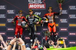 WSBK : A. Lowes double la mise en Australie - Crédit photo : Kawasaki