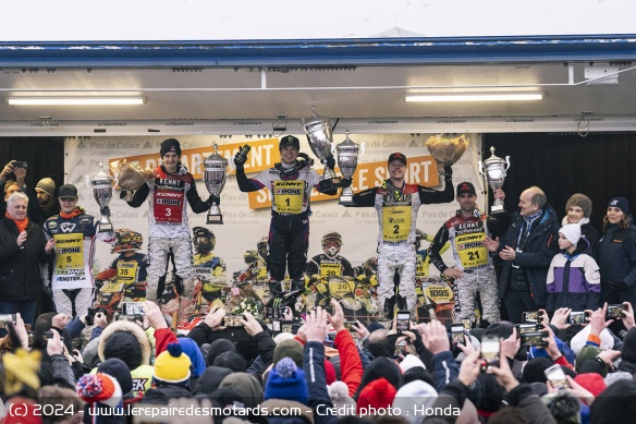 Le podium final de l'Enduropale du Touquet 2024 - Crédit photo : Honda Le podium final de l'Enduropale du Touquet 2024 - Crédit photo : Honda