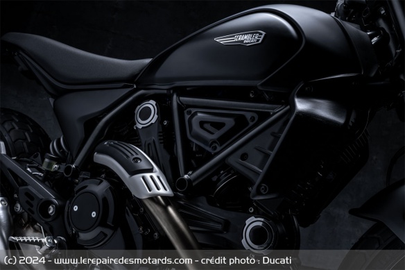 Moto Ducati Scrambler Icon Dark Moto Ducati Scrambler Icon Dark