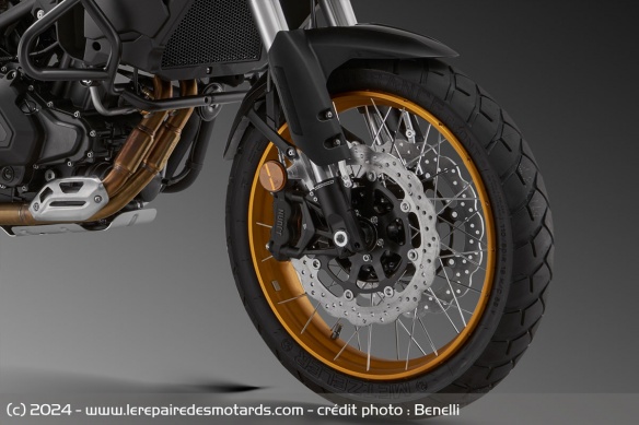 Trail Benelli TRK 552X Trail Benelli TRK 552X