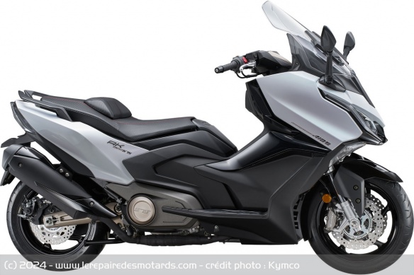 Maxi-scooter Kymco AK Premium 575 Maxi-scooter Kymco AK Premium 575