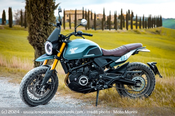 Moto Morini SeieMMezzo SCR Blue Storm Moto Morini SeieMMezzo SCR Blue Storm