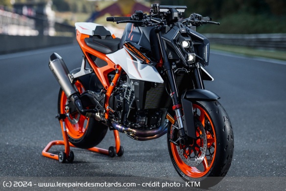 Roadster KTM 990 Duke R Roadster KTM 990 Duke R
