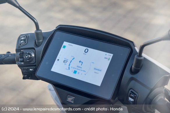 Scooter électrique Honda CUV e: Scooter électrique Honda CUV e: