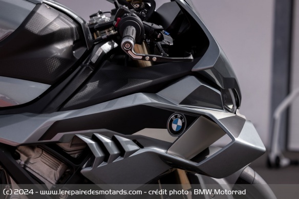 Sportive BMW S 1000 RR 2025 Sportive BMW S 1000 RR 2025