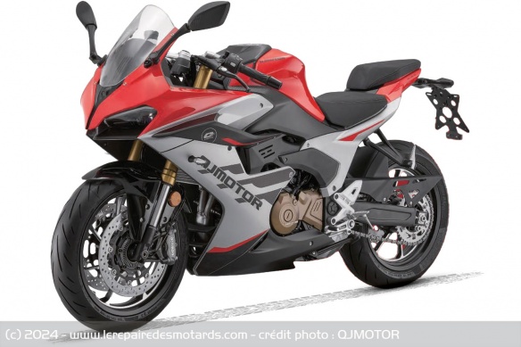 Sportive QJMOTOR SRK 600 RS Sportive QJMOTOR SRK 600 RS