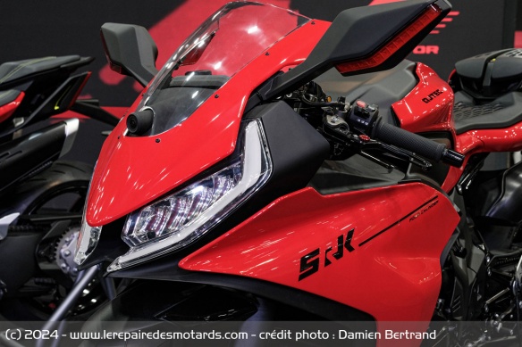 Sportive QJMOTOR SRK1000 RR Sportive QJMOTOR SRK1000 RR