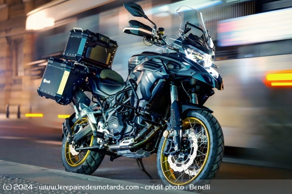 Trail Benelli TRK 552X Trail Benelli TRK 552X