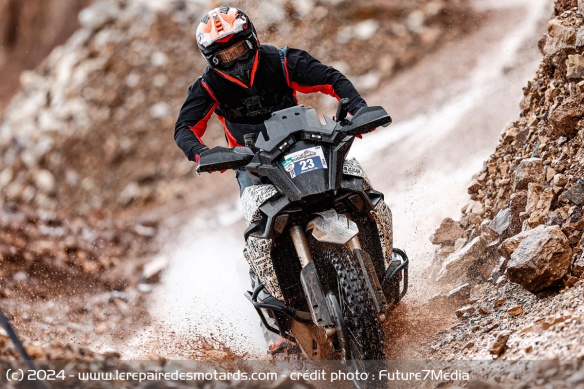 Johnny Aubert au guidon du prototype AMT lors de l'Erzbergrodeo Johnny Aubert au guidon du prototype AMT lors de l'Erzbergrodeo