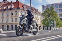 Le Honda X-ADV est le modèle de plus de 125 cm3 le plus vendu en 2025 - crédit photo : Honda